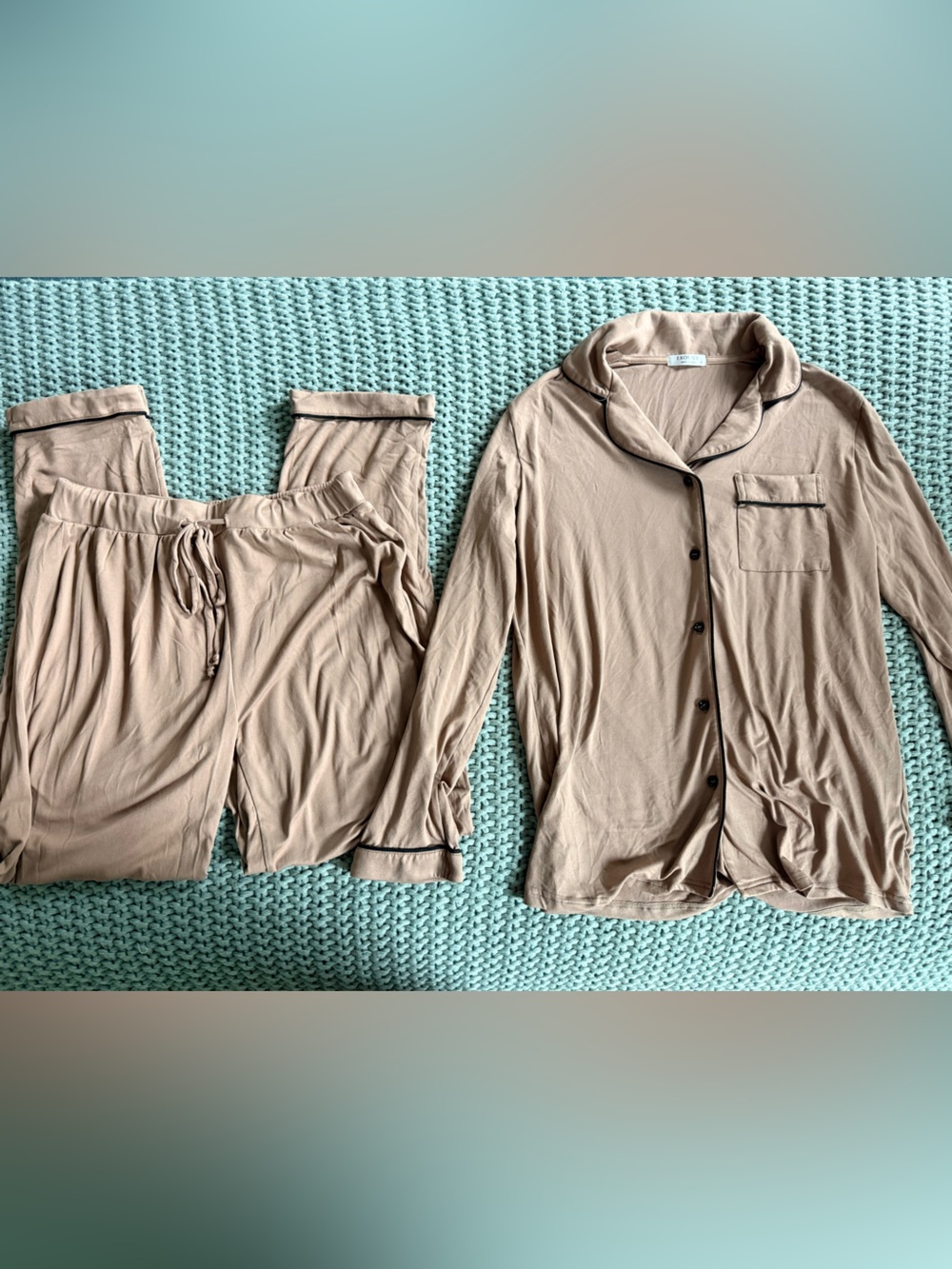 Cozy Taupe Long-Sleeve Pajama Set with Contrast Piping